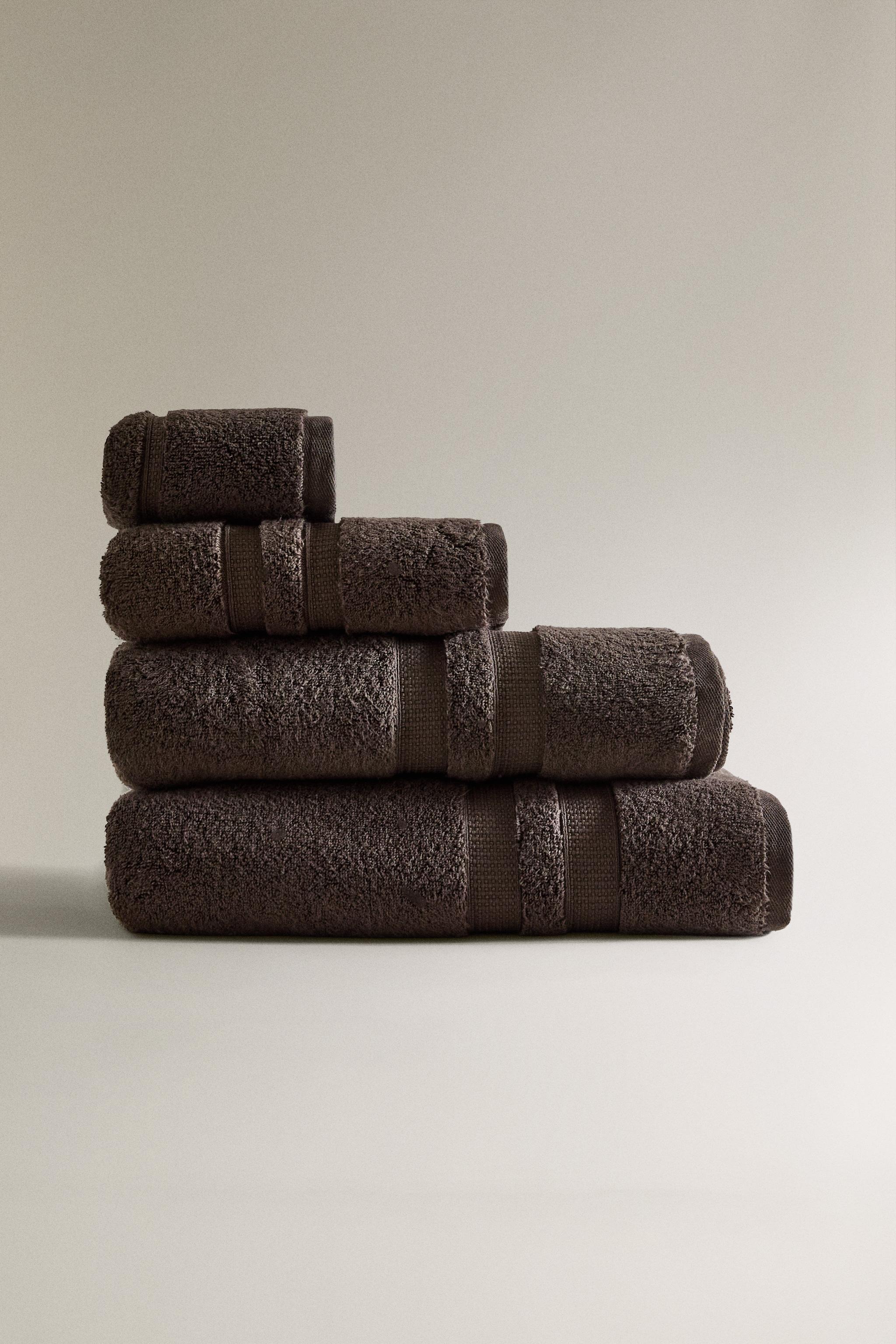 EXTRA SOFT DOUBLE BORDER BATH TOWEL
